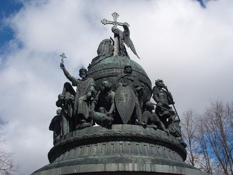 «Тысячелетие России» — монумент, воздвигнутый в Великом Новгороде в 1862 году  в честь тысячелетнего юбилея России. В честь легендарного призвания варягов на Русь.