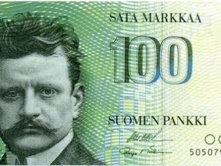 Портрет Сибелиуса украшал банкноту достоинством 100 финских марок до введения в Финляндии евро.