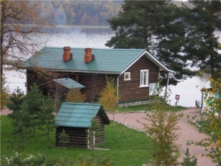 Финская сауна на берегу озера - что может быть лучше!