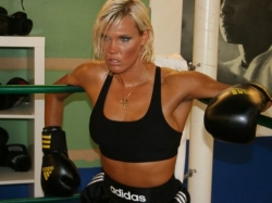Микаэла Лорен (Mikaela "Destiny" Laurén)
